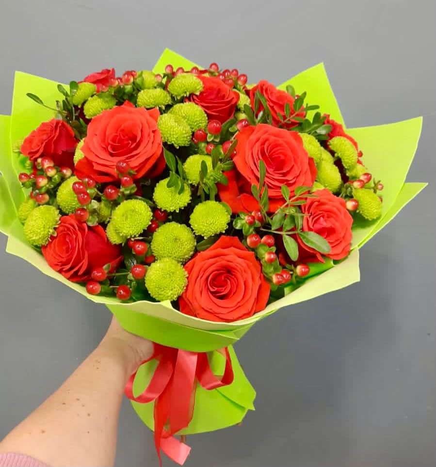 Букет цветов из: Хризантемы и Розы в Кошурниково