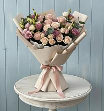 Букет цветов из:  Розы и Лизиантусы в Кошурниково