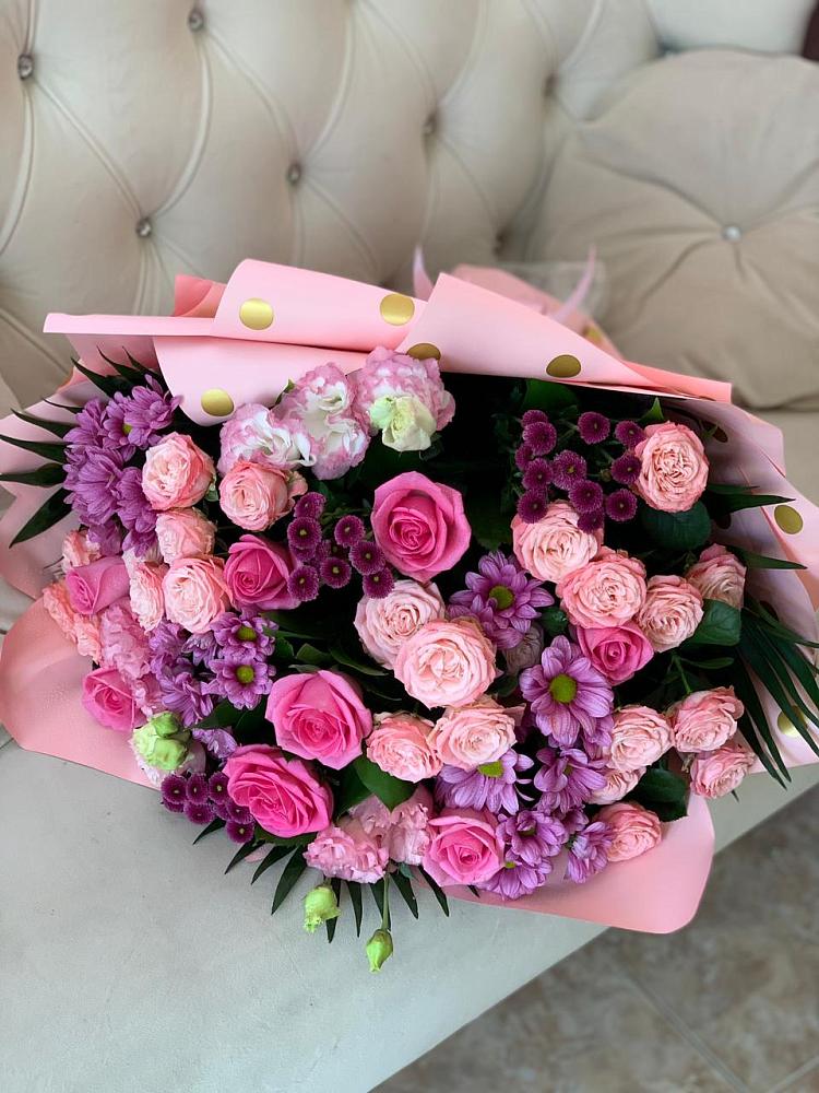 Букет цветов из: Хризантемы, Розы и Лизиантусы в Кошурниково