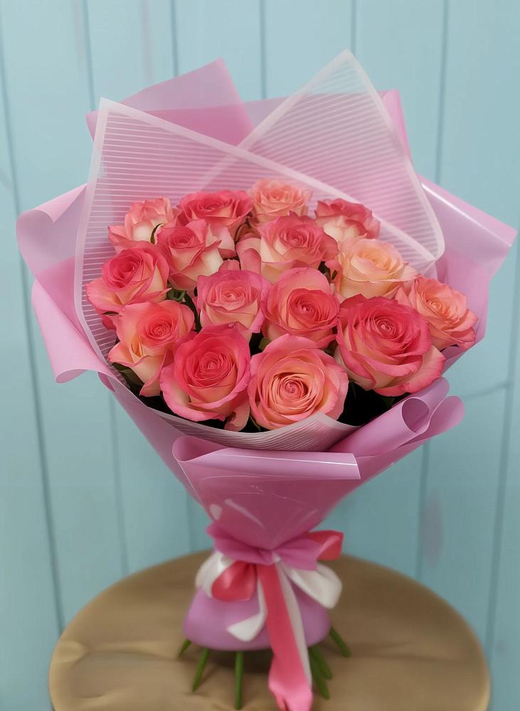 Букет 15 Розовых роз Равель в Кошурниково