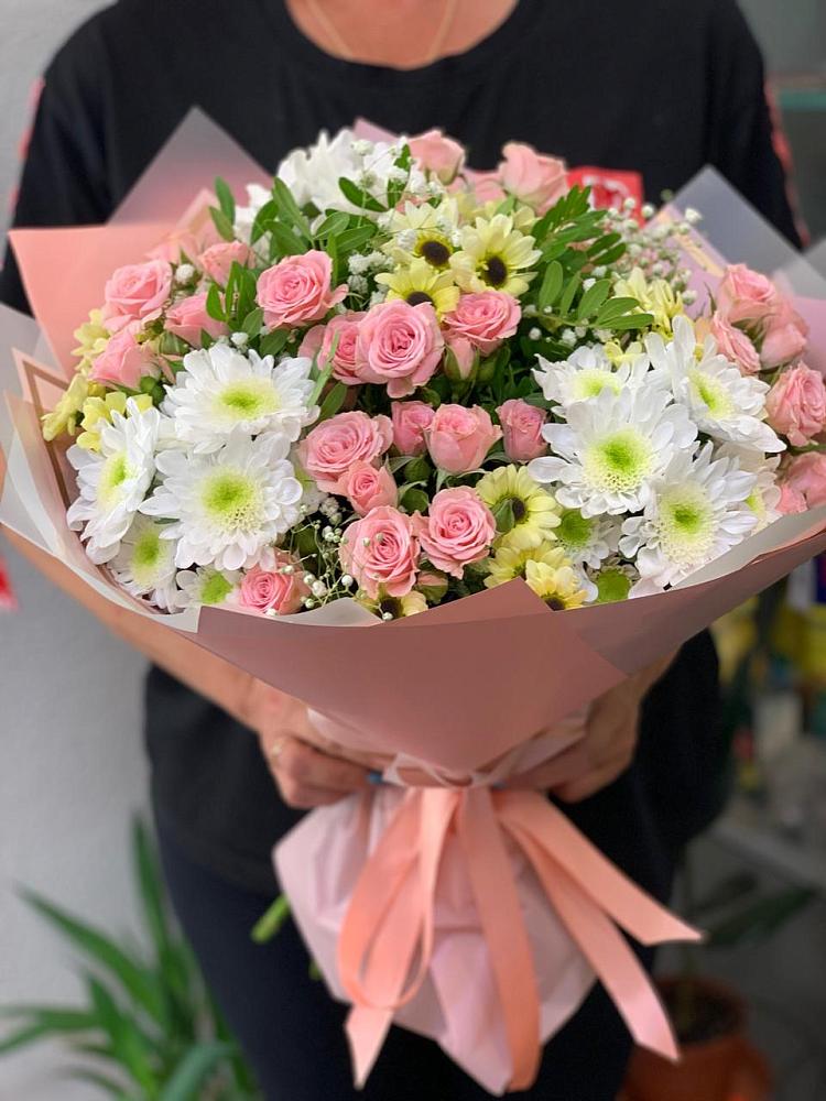 Букет цветов из: Розы и Хризантемы в Кошурниково
