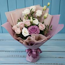 Букет цветов из:  Розы и Лизиантусы в Кошурниково
