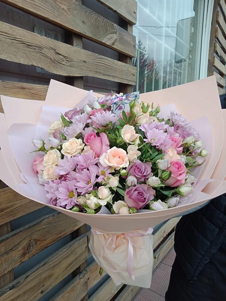 Букет цветов из: Розы и Хризантемы в Кошурниково