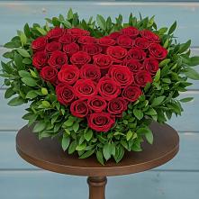 Цветочная композиция из Розы в виде сердца в Кошурниково