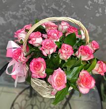 Цветочная композиция из Розы в корзине в Кошурниково