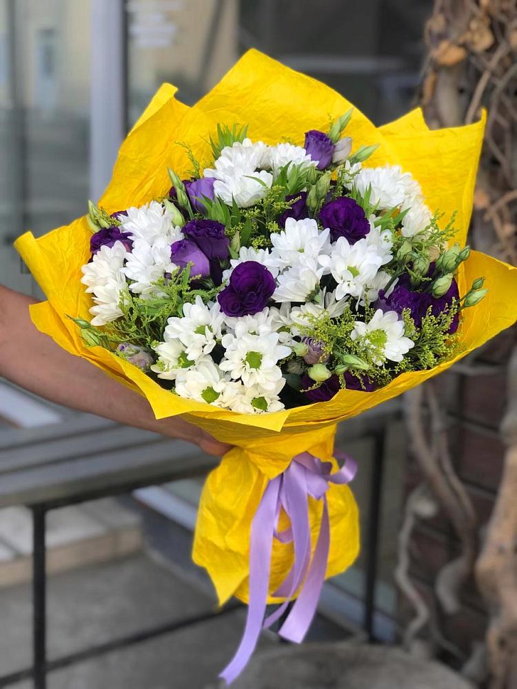 Букет цветов из: Ирисы, Хризантемы и Ромашки в Кошурниково