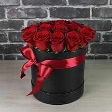 Цветочная композиция из Розы в шляпной коробке в Кошурниково